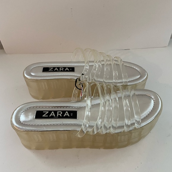 Zara gummy sandals new - Picture 3 of 8